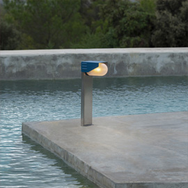 RP195 Model 2 Bollard Light